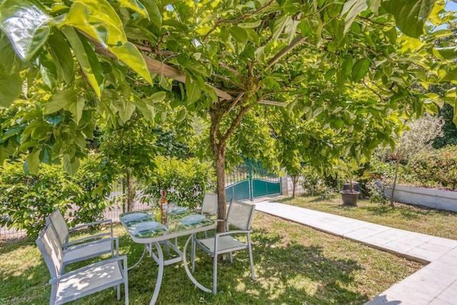 Villa Maison Blanche Tulle 1 A 4 Personnes Kültér fotó